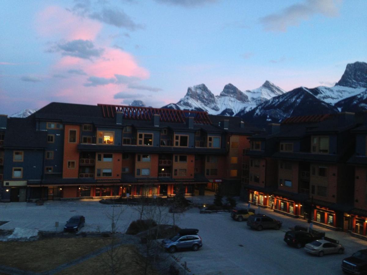 Apartment 406, Indigenous Artefacts Canmore Exterior foto